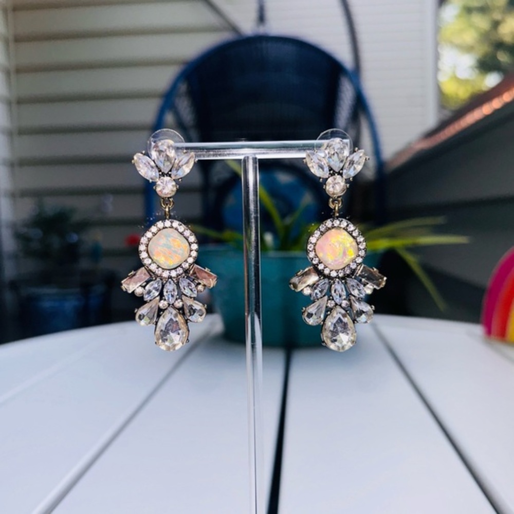 Iridescent crystals fashion earrings